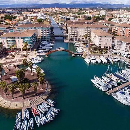 Apartment Caresse D'azur - Classe 2 Etoiles Frejus
