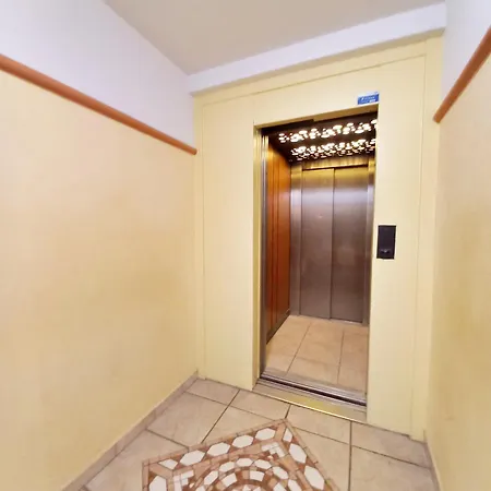 Apartment Caresse D'azur - Classe 2 Etoiles