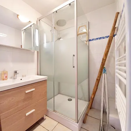 Caresse D'azur - Classe 2 Etoiles *